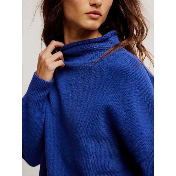 🆕 FREE PEOPLE We The Free Torres Roll Neck Sweater / Skipper Blue - Picture 4 of 6